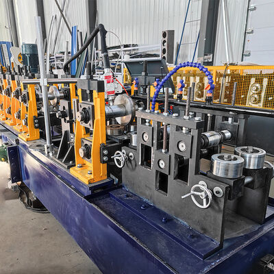Производство профилегибочных машин для производства рулонных труб с автоматическим изменением размера для лазерной сварки труб