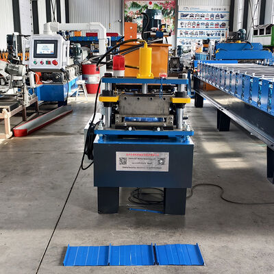 Профилегибочная машина для производства самоблокирующихся кровельных панелей